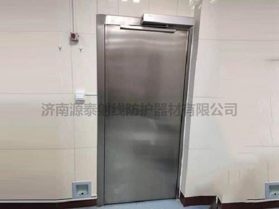 铅门